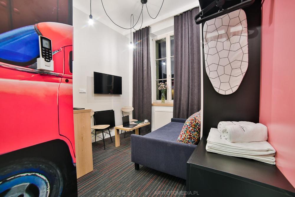 Saint Thomas Corner - By Upstairs 2* Krakau